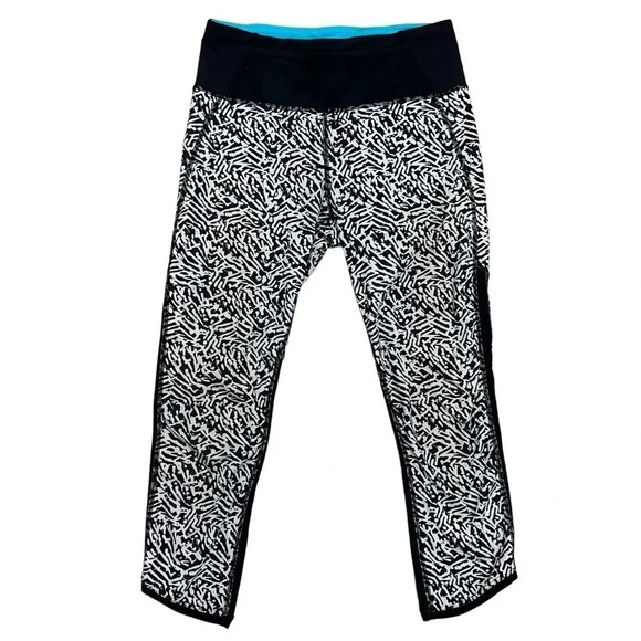 Lululemon Pace Pusher Crop Mini Brushed Leggings Black/White Capri Active Size 4 - Picture 7 of 11